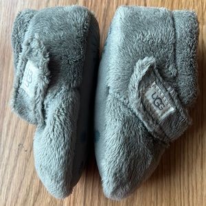 Size 04/05 US Grey Ugg Booties - Hardly Warn, Like New